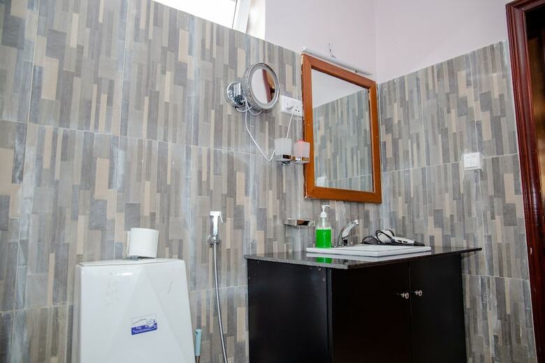 Hotel La Villa Cafe & Suites