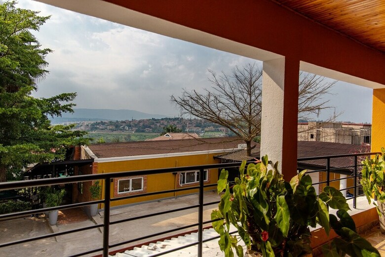 Hotel La Villa Cafe & Suites
