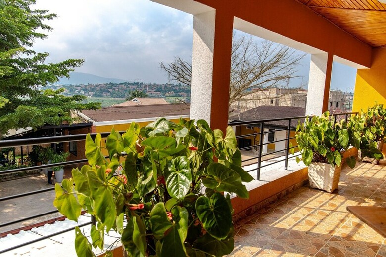 Hotel La Villa Cafe & Suites