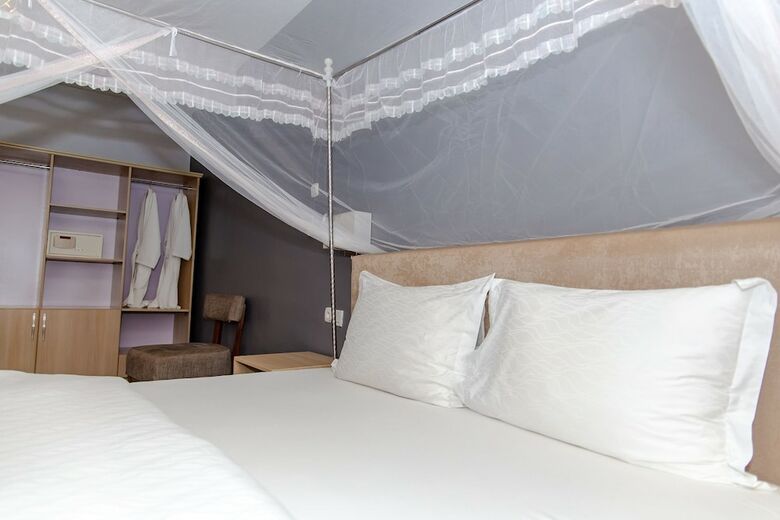 Hotel La Villa Cafe & Suites