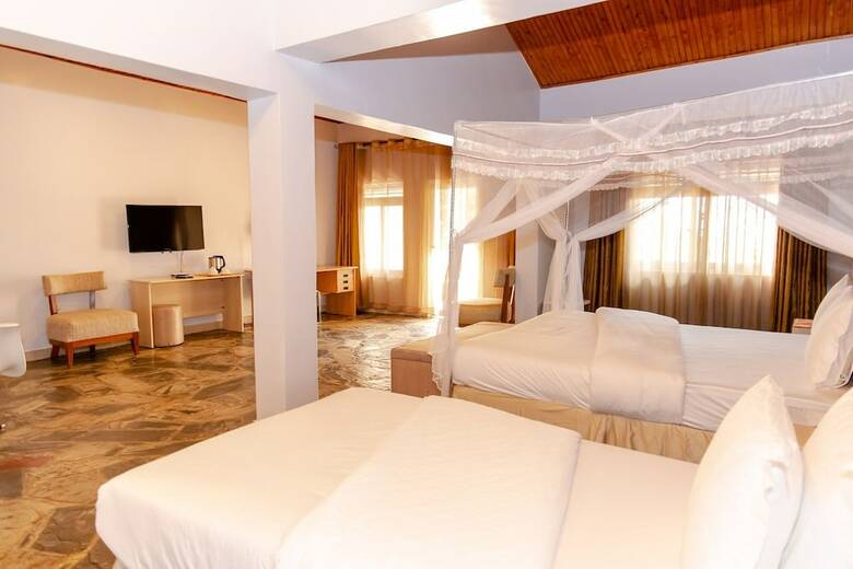 Hotel La Villa Cafe & Suites