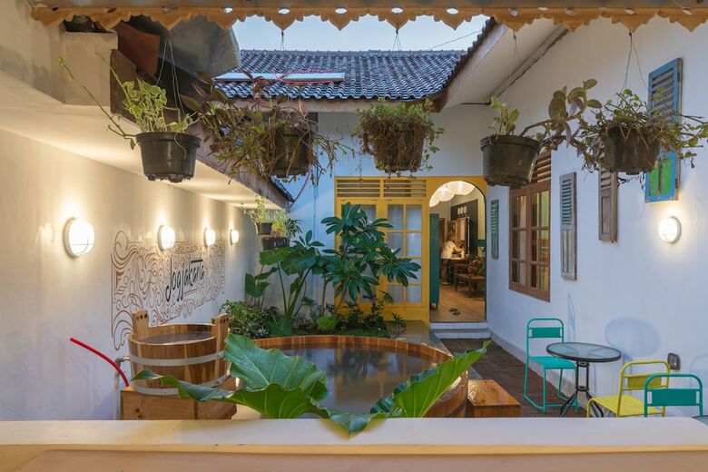 Hostal Wonderloft Hostel Jogja