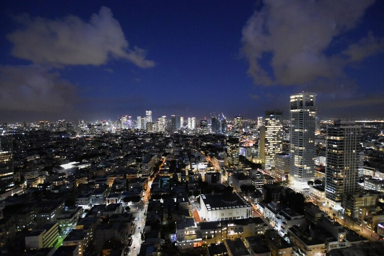 Tower Sea View Luxury 32 Floor Apartment