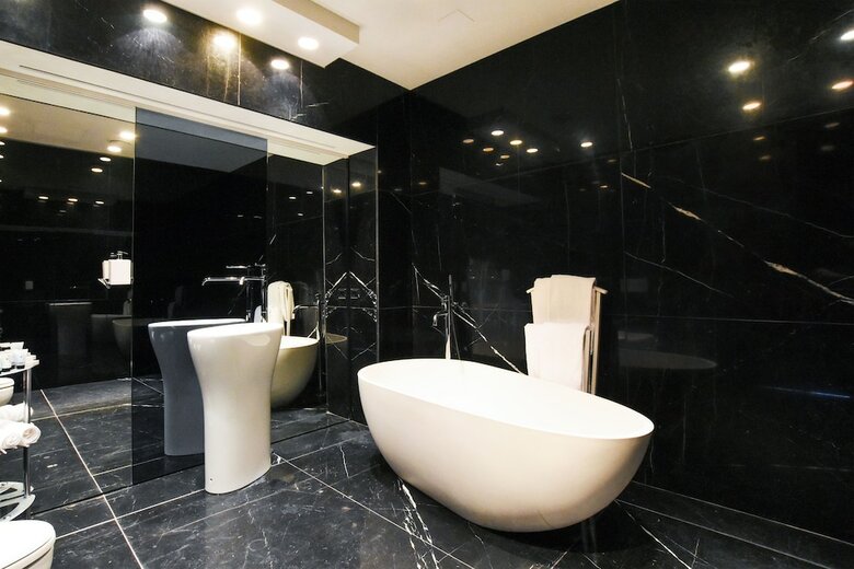 Tower Sea View Luxury 32 Floor Apartment