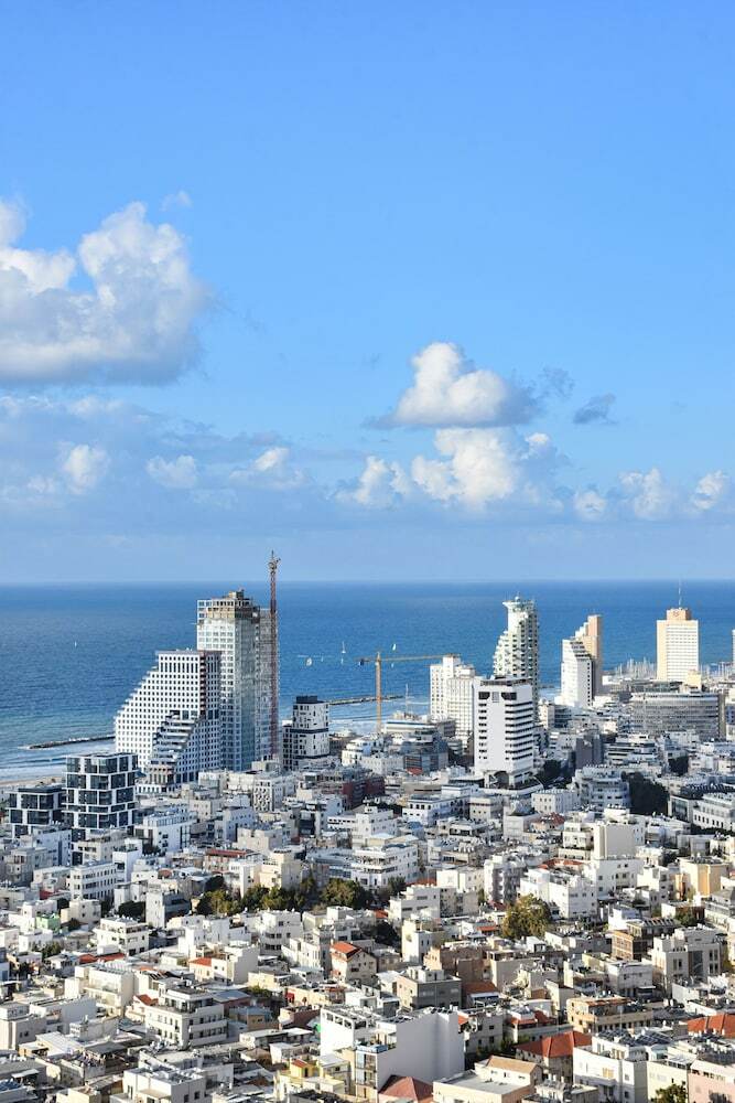 Tower Sea View Luxury 32 Floor Apartment