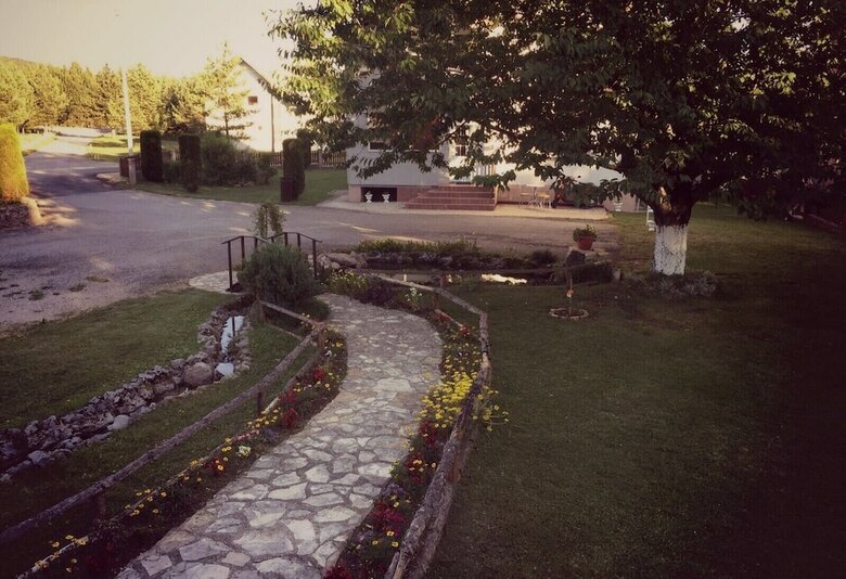 Hotel Guest House Kova?evi?