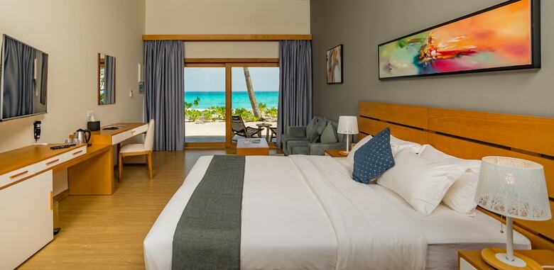 Hotel Fiyavalhu Maldives