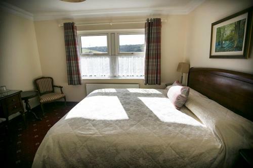 Bed & Breakfast Doonmacfelim House