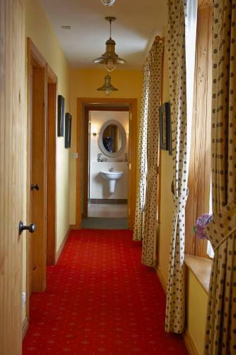 Hostal Cullinan's Seafood Restaurant & Guesthouse