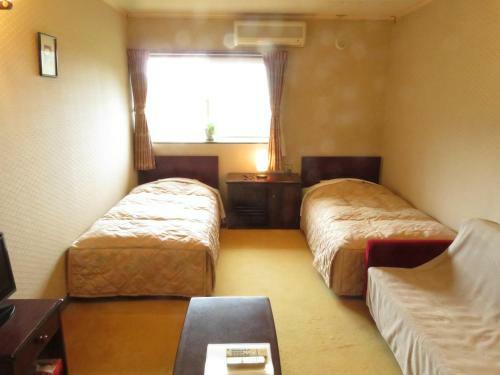 Hostal Nikko Pension L'escale