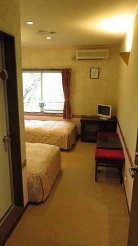 Hostal Nikko Pension L'escale