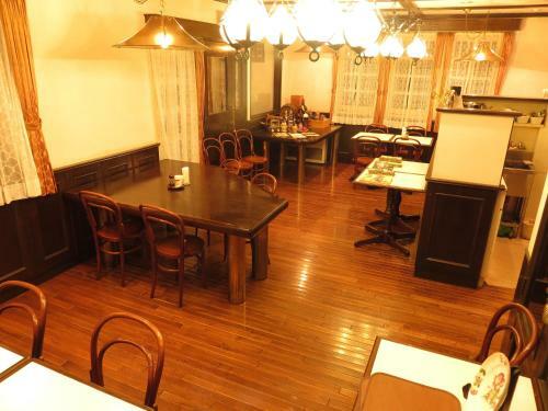 Hostal Nikko Pension L'escale