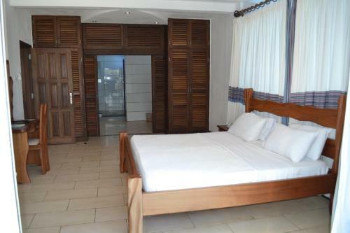 Aparthotel Cowrie Shell Beach Apartments