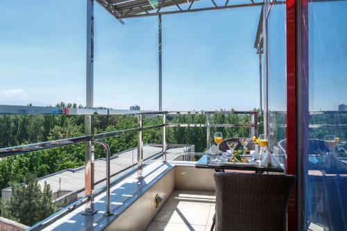 Hotel Holiday Bishkek
