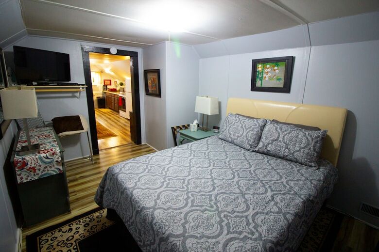 Hotel Tazmania Properties