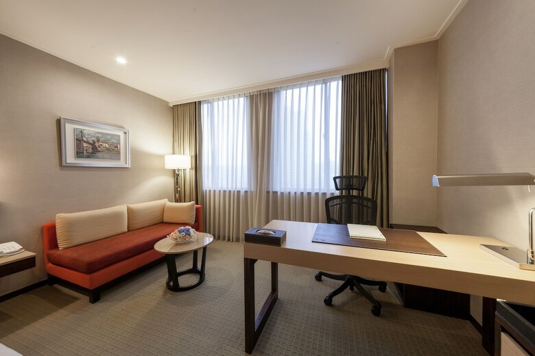 Sol Hotel