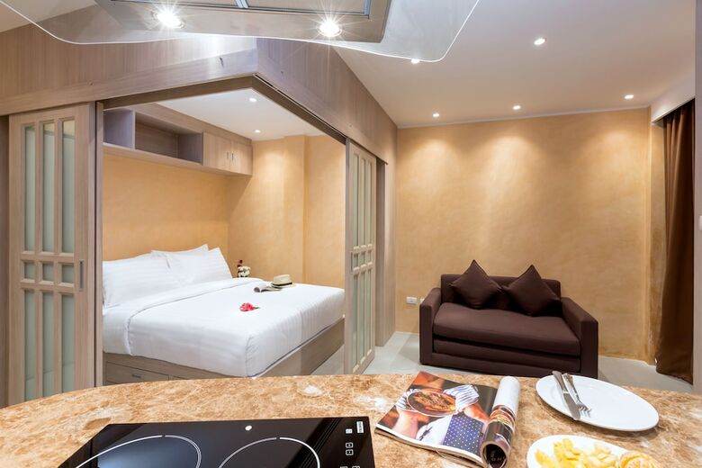 Hotel Patong Bay Residence