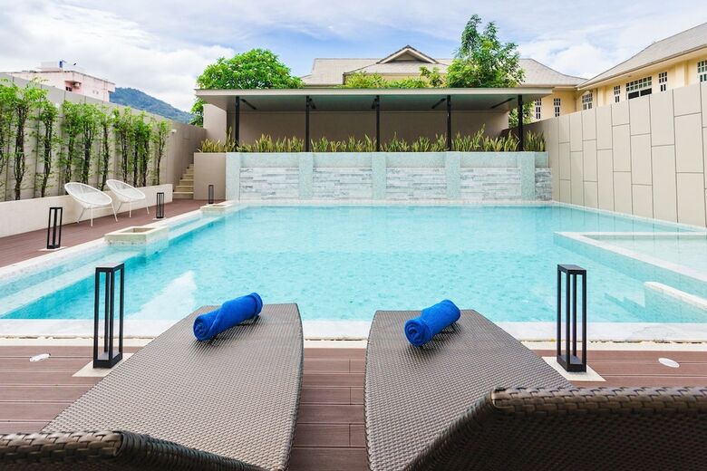 Hotel Patong Bay Residence