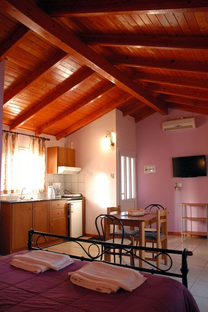 Hotel Stefanos Place