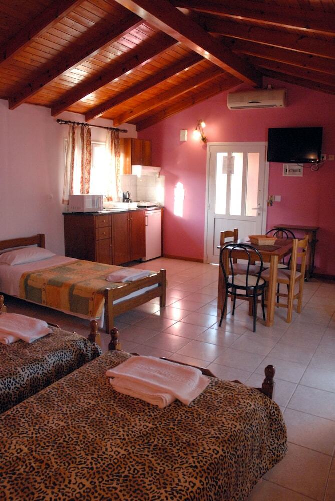 Hotel Stefanos Place