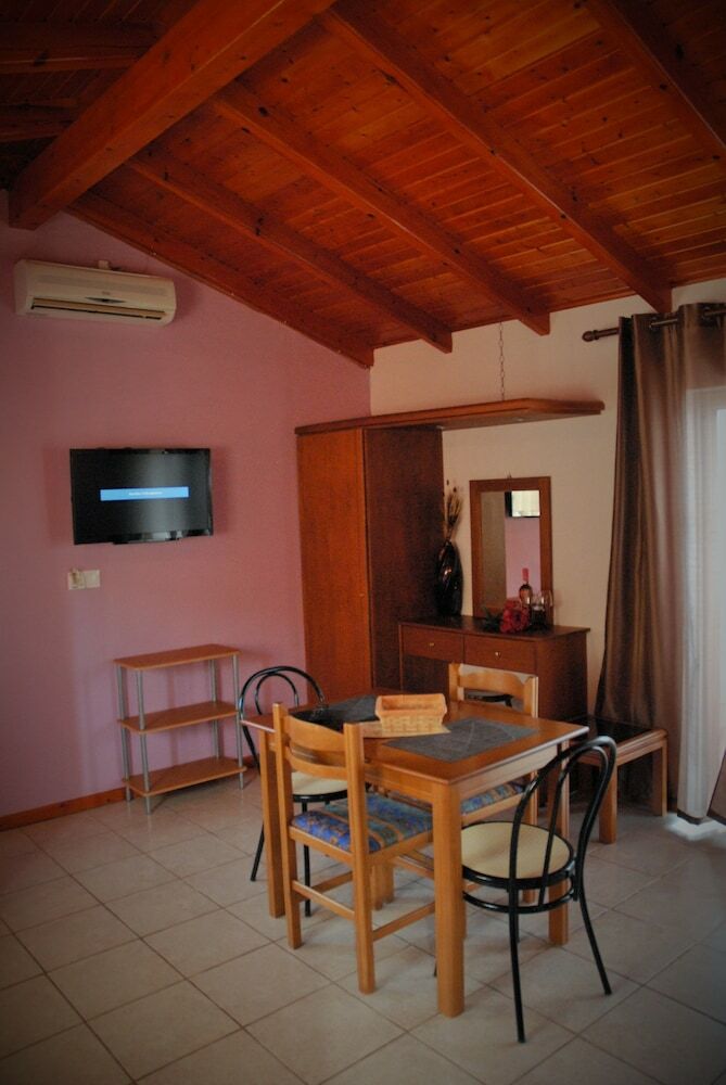 Hotel Stefanos Place