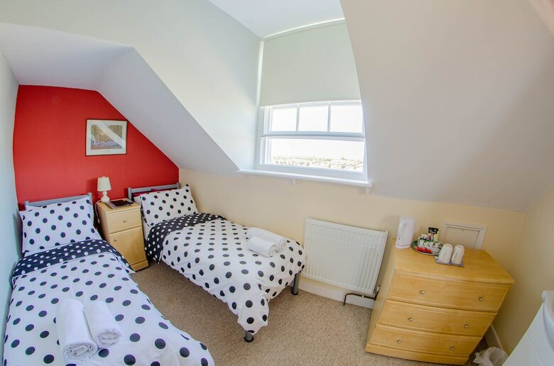Bed & Breakfast Olivers Guest House