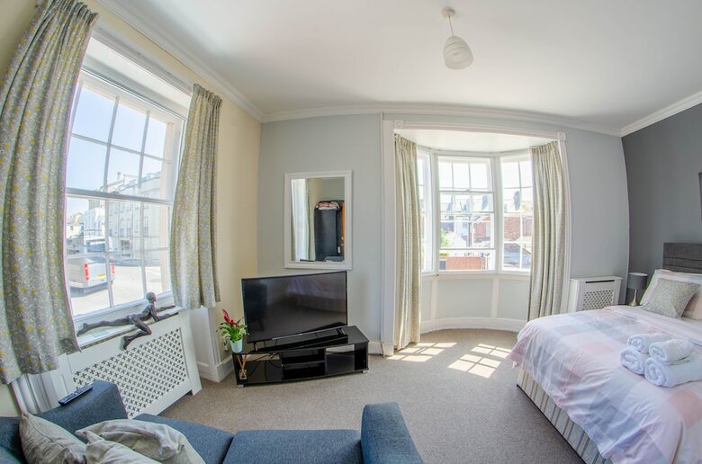 Bed & Breakfast Olivers Guest House
