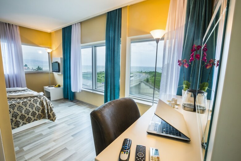 Arsen Hotel