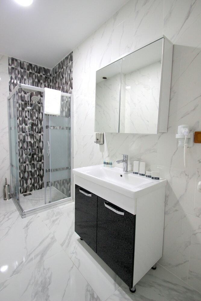 Avrasya Queen Hotel