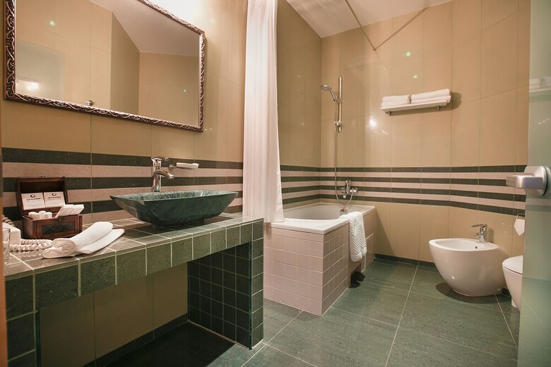 Tsunami Spa Hotel