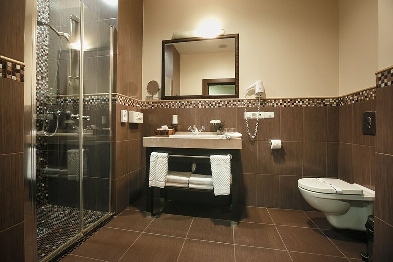 Tsunami Spa Hotel