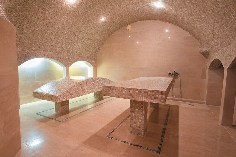Tsunami Spa Hotel