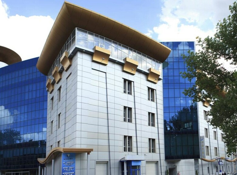 Tsunami Spa Hotel