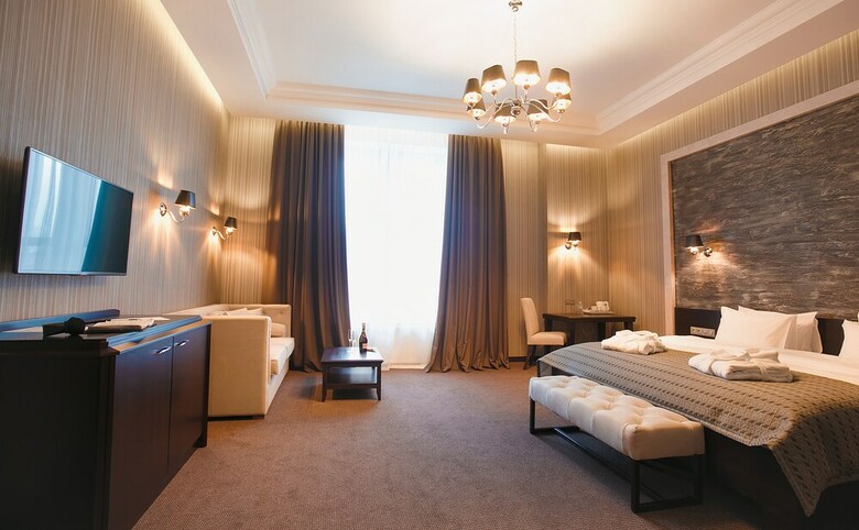 Tsunami Spa Hotel