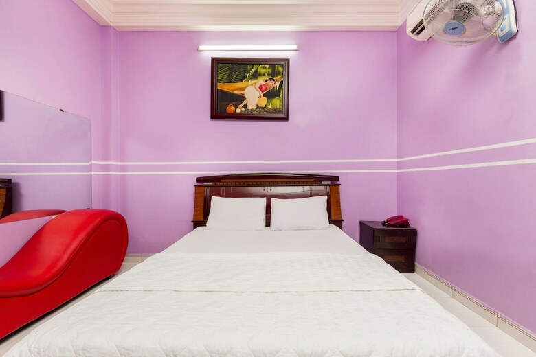 Spot On 905 Nguyet Duc Hotel