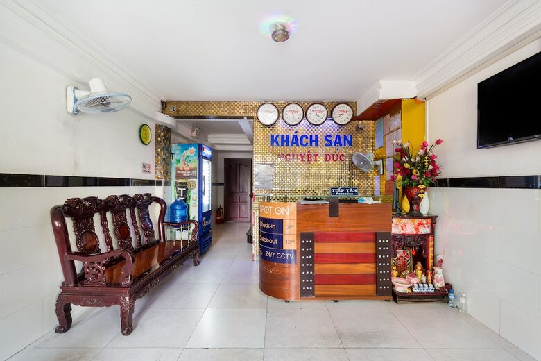 Spot On 905 Nguyet Duc Hotel