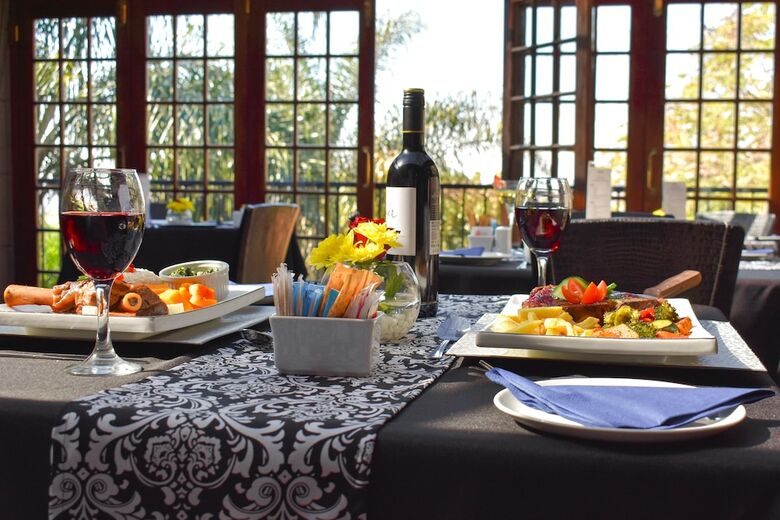 Waterfalls Boutique Hotel