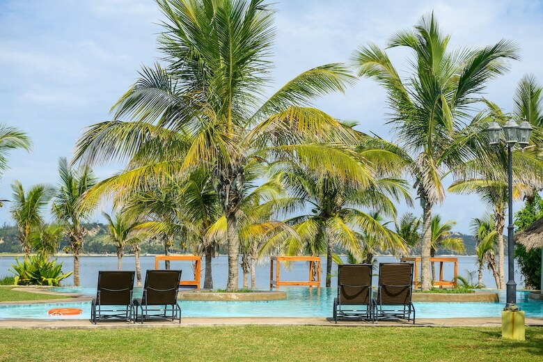 Apartamentos San Martinho Beach Club