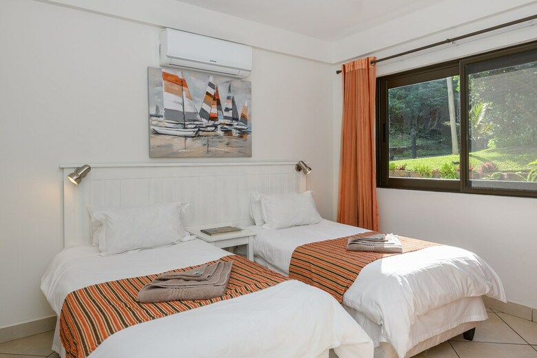 Apartamentos San Martinho Beach Club