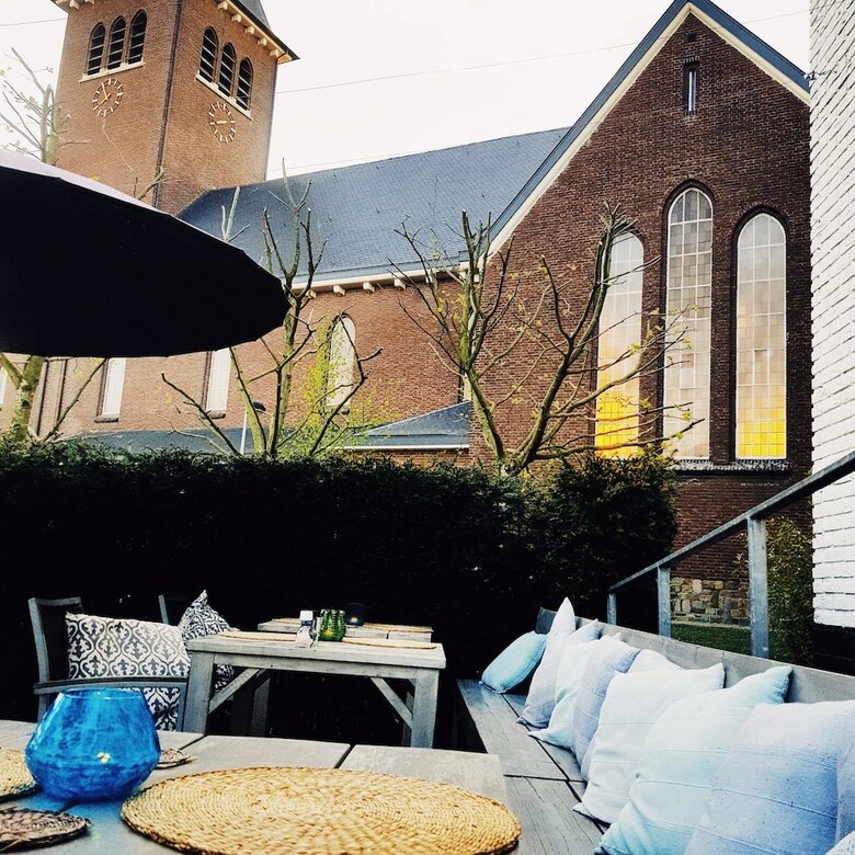 Hotel Au Nom de Dieu