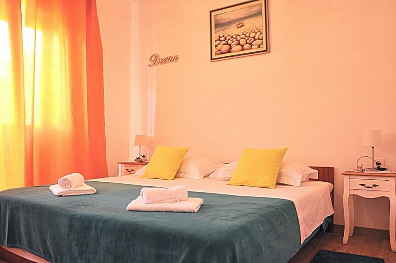 Hotel Rooms Anna