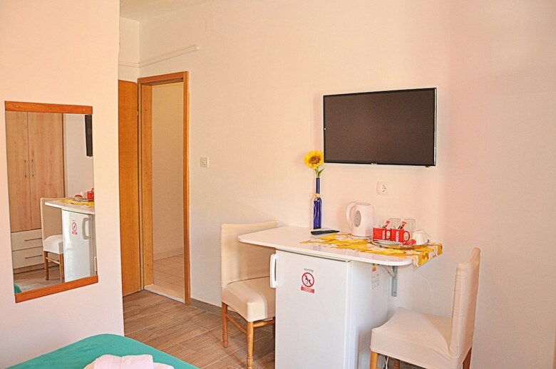 Hotel Rooms Anna