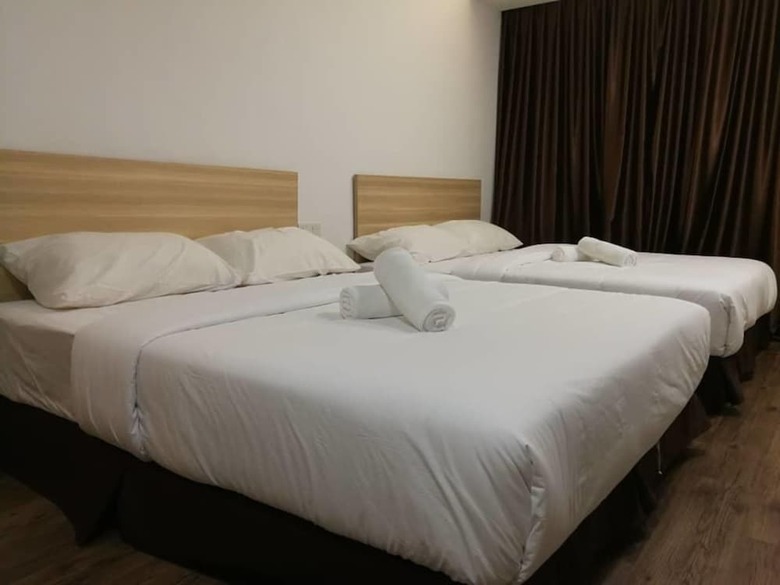 N City Hotel