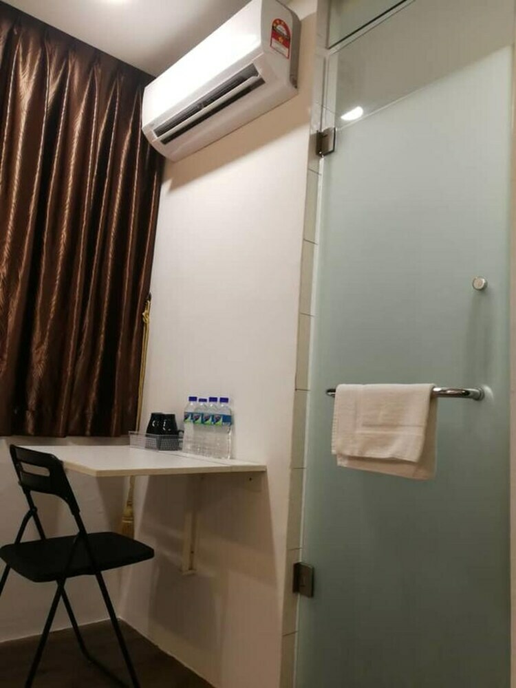 N City Hotel