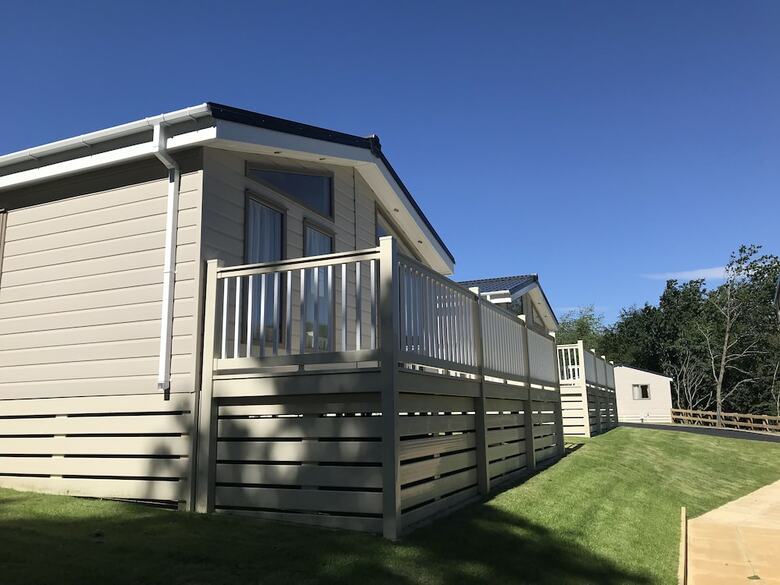 Cabana Riverside Rothbury Superior Lodge