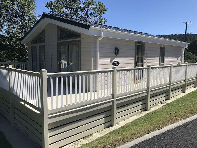 Cabana Riverside Rothbury Superior Lodge