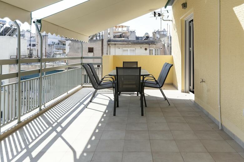 Dandelion Apartment With Acropolis View