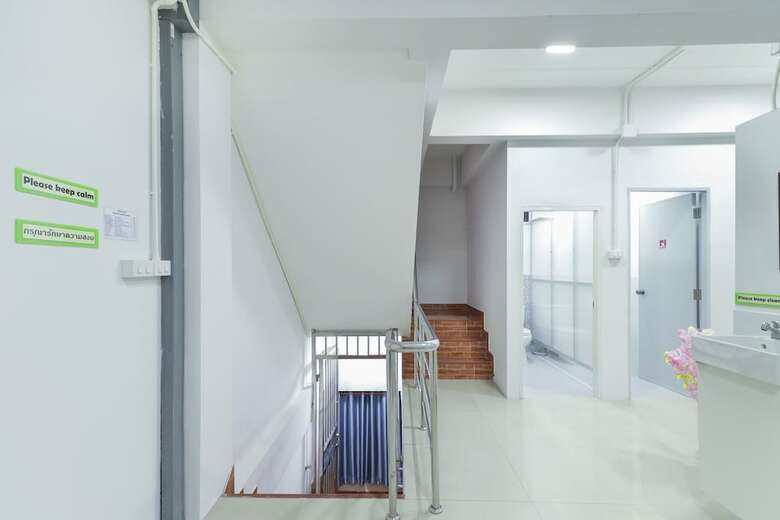 Hostal Oyo 724 Green Light Cafe&bed Hostel