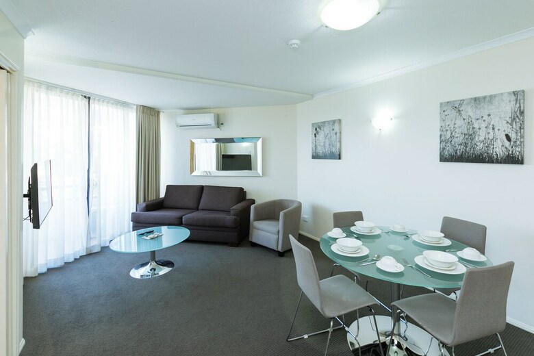 Airtrip Apartment On Edmonstone St