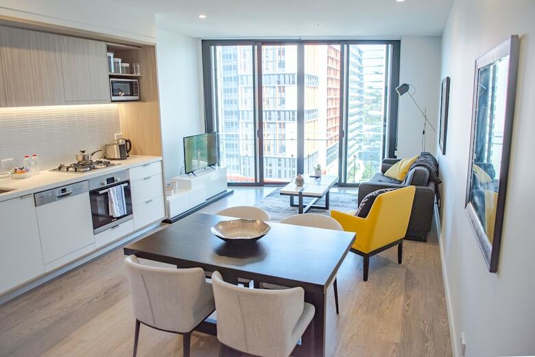 Airtrip Apartment On Tribune St